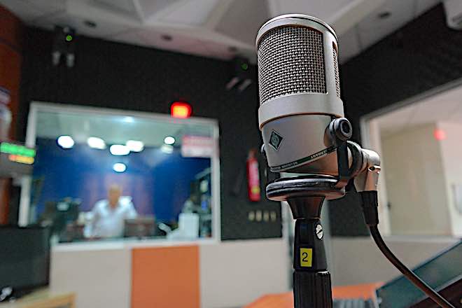 icon-studio-microphone